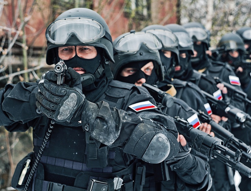 Офицеры спецподразделений ФСБ